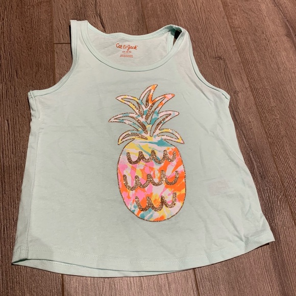 Girls size 4-5T. Tank top with sparkly pineapple. EUC - Picture 1 of 4